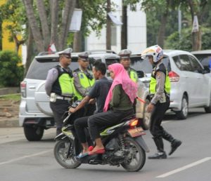 Razia Asmara Subuh, 12 Sepeda Motor Tanpa Surat Diamankan