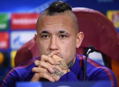 Gabung Ke Inter, Nainggolan Dapat Sambutan Antusias Dari Fans Nerazurri