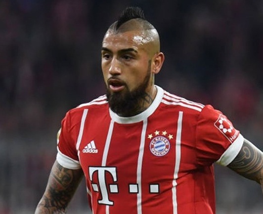 Buru Arturo Vidal, Inter Bersaing Dengan MU dan Chelsea