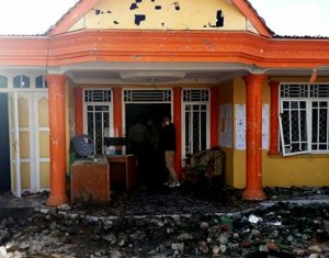 Kerusuhaan di Pilkada Taput, Kantor Panwaslih Rusak Dilempari Molotov