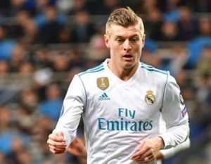Toni Kroos Dan Heynckes Raih Gelar Pemain dan Pelatih Terbaik Jerman 2018