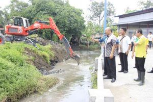 Langkah Antisipasi Banjir, Pemko Medan Keruk Sungai Selayang