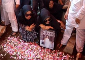 Ini Pesan Sang Kakak Kepada Syahrini Sebelum Meninggal