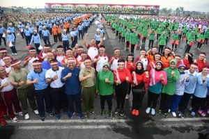 Pecahkan Rekor MURI, 7000 Penari Meriahkan Gemu Famire di Lanud Soewondo,
