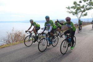 Juara Balap Sepeda GFNY Sampaikan Kekagumannya Pada Keindahan Danau Toba