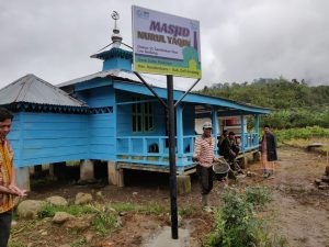 Perdayakan Kampung Muallaf di Lereng Sibayak, YBM PLN Sumut Salurkan Bantuan Rp 120 juta