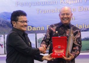 Kinerja Fiskal Tertinggi 2017, Ditjen Perbendaharam Sumut Beri Penghargaan Untuk Kota Medan