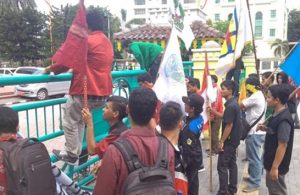 Dianggap Lambat Tangani Banjir, Puluhan Mahasiswa Unjuk Rasa ke Kantor Wali Kota