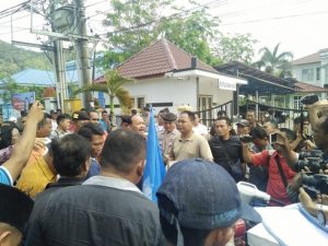 Penanganan Korupsi Dinilai Mangkrak, Kejari Sibolga di Demo