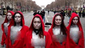 Harga BBM Naik, Kelompok Feminis Prancis Protes Dengan Bertelanjang Dada