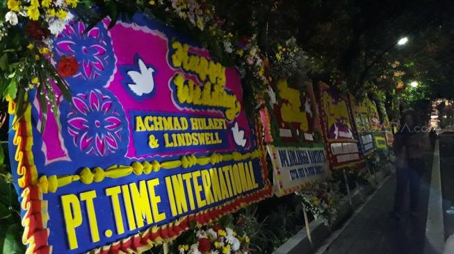 Berjalan Meriah, Menteri Dan Artis Hadiri Resepsi Lindswell Kwok – Achmad Hulaefi
