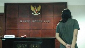 MK Batalkan Aturan Batas Umur Perempuan Menikah