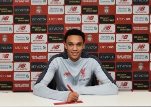 Alexander-Arnold Resmi Perpanjang Kontrak Di Anfield