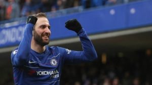 Higuain Cetak Dua Gol, Chelsea Menang Telak 5-0 Lawan Huddersfield