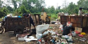 Jasad Bayi Perempuan Ditemukan Dalam Tumpukan Sampah Dikawasan Jalan Padang Golf