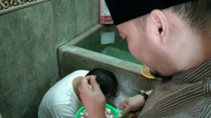 Kalah Di Pemilu, Caleg Ini Alami Depresi dan Minta Dimandikan Air Kembang
