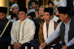 Edy Rahmayadi Dengarkan Tausiyah Ustaz Abdul Somad Tentang Takbir Kemenangan
