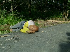Mayat Pria Tua Ditemukan Tergeletak di Pinggir Jalan Desa Sipange Tukka