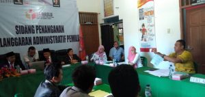 Terkait Dugaan Pemalsuan Identitas Caleg, Bawaslu Tapteng Gelar Sidang Pelanggaran Adminstratif