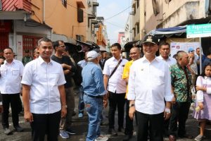 Wali Kota Tinjau 14 TPS Di 3 Kecamatan