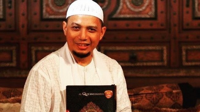 Sebelum Meninggal, Ustaz Arifin Ilham Sempat Sadar Dan Melaksanakan Salat