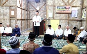 Safari Subuh, Wali Kota Sahur Bersama Ratusan Masyarakat Di Masjid Al Amin
