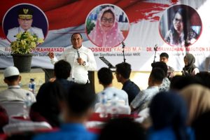 Motivasi Mahasiswa, Gubernur: Republik Ini Ada di Pundak Kalian