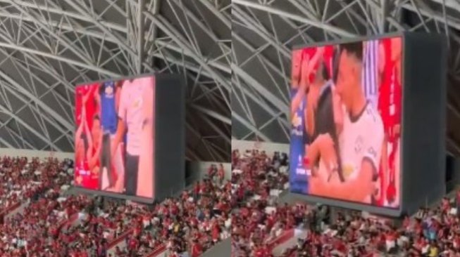Wanita Ini Nekat Lamar Pacarnya Saat Pertandingan Manchester United vs Inter Milan