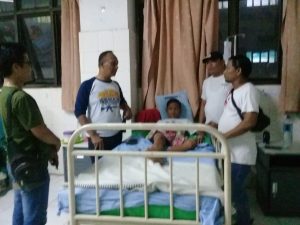 Jenguk Anak Wartawan Sakit, Kompol Subroto: Kita Doakan yang Terbaik