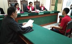 Sebar Video Hoax Surat Suara Tercoblos, Andi Divonis 14 Bulan Penjara