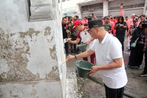Jadikan Gedung Warenhuis Ikon Kota Medan, Pemko Medan Dan Polda Gelar Aksi Bersih Bersama