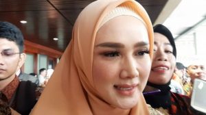 Riwayat Pendidikannya Disitus DPR RI Kosong, Mulan Jameela Kembali Jadi Sorotan