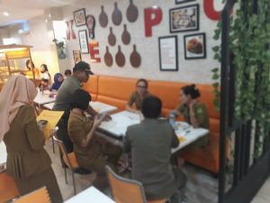 Keluyuran Di Jam Kerja, 6 ASN Dan 1 Pegawai Honor Pemko Medan Diciduk Satpol PP