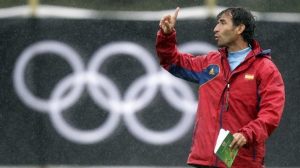 Ditunggu PSSI di Indonesia, Luis Milla Tak Kunjung Tiba