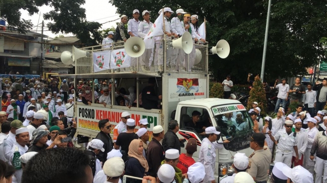Izin Ormas Tak Kunjung Diterbitkan, FPI Merasa Dikerjai Pemerintah
