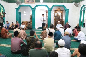 Safari Jumat, Akhyar Ajak Jemaah Mesjid Dukung Kebersihan
