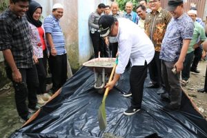 Akhyar Launching Penggunaan Dana Kelurahan Di Medan Tuntungan