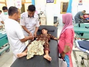 Keracunan Massal di Acara Syukuran, Puluhan Warga Dilarikan Kerumah Sakit