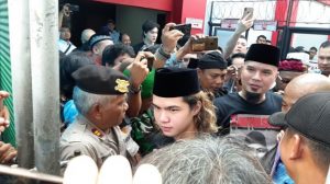 Bebas dari Penjara, Ahmad Dani Dijemput Mulan Jameela dan 3 Putranya
