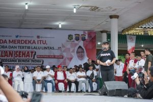 Akhyar Buka dan Lepas Lomba Gerak Jalan Sehat