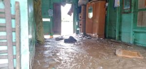 Tapteng Dilanda Banjir Bandang, Puluhan Desa di Kampung Mudik Berlumpur