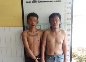 Gagal Mencuri Mobil, Dua Pria Ini Babak Belur Dihajar Warga