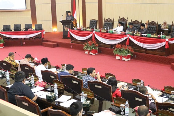Sidang Paripurna DPRD Medan, Sekda Sampaikan Jawaban Kepala Daerah Terhadap Pandangan Umum Fraksi-Fraksi