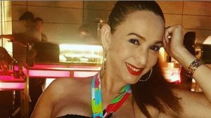 Kiki Fatmala Tak Mau Kalah Seksi dari Anak Muda di Usia Setengah Abad