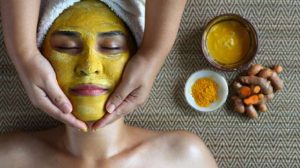 Flek Hitam Membandel di Wajah, Gunakan Masker Kunyit Untuk Mengatasinya
