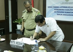 Akhyar Serahkan Laporan Keuangan Tahun Anggaran 2019