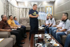 Akhyar Apresiasi Memo dalam Pemanfaatan Sampah Plastik Menjadi Ecobrick
