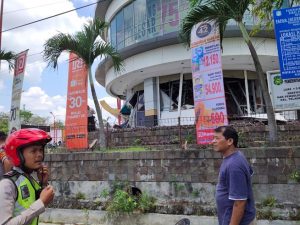 Ada Ledakan Gas Di Ramayana Sisingamangaraja, 2 Orang Luka