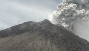 Gunung Merapi Erupsi, Kolom Abu Capai Tinggi 5 Ribu Meter