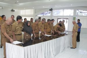 Upaya Tingkatkan Kinerja, Pimpinan OPD dan Camat Se-Kab. Asahan Tandatangani Perjanjian Kinerja